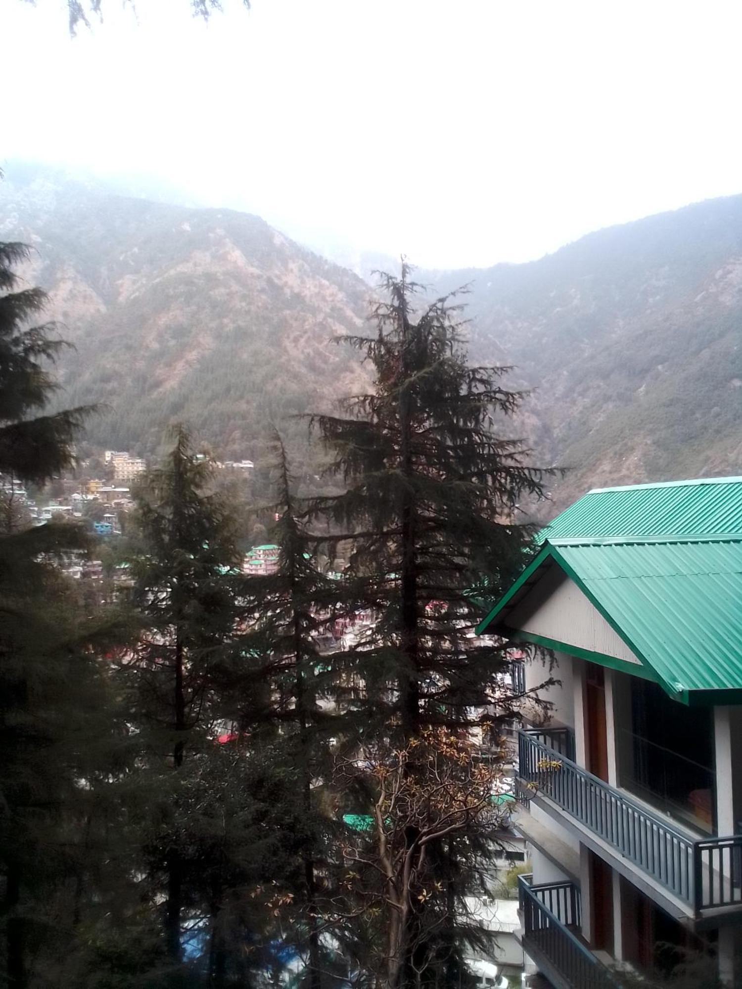 Himalayan Mountain View, Triund Trekking Hostel Дармсала Екстер'єр фото