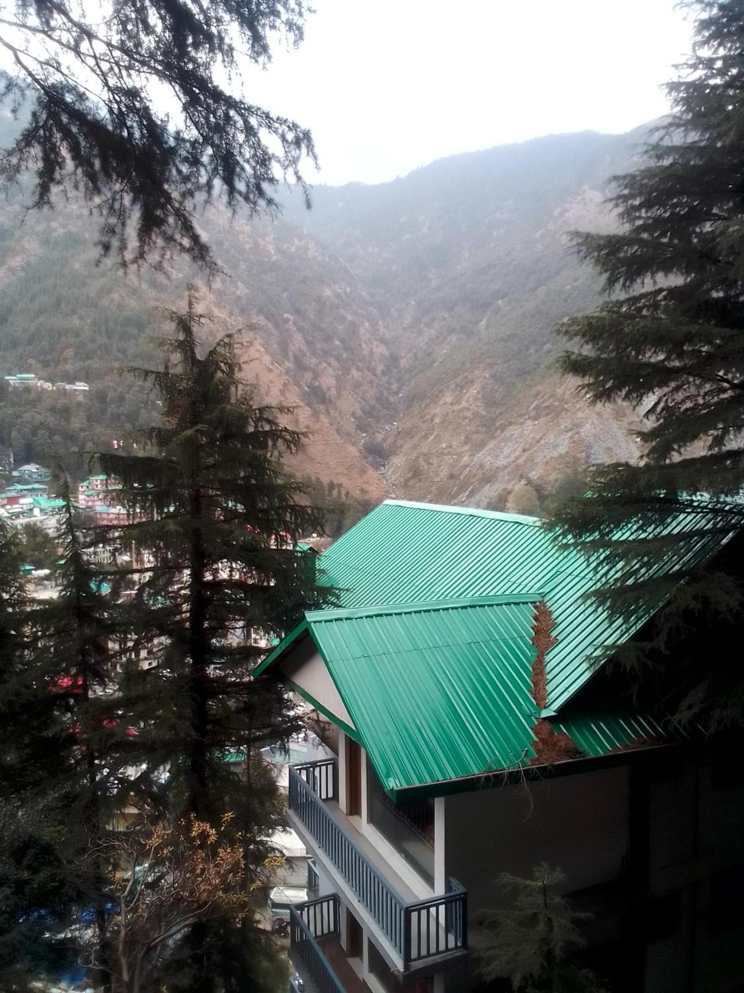 Himalayan Mountain View, Triund Trekking Hostel Дармсала Екстер'єр фото